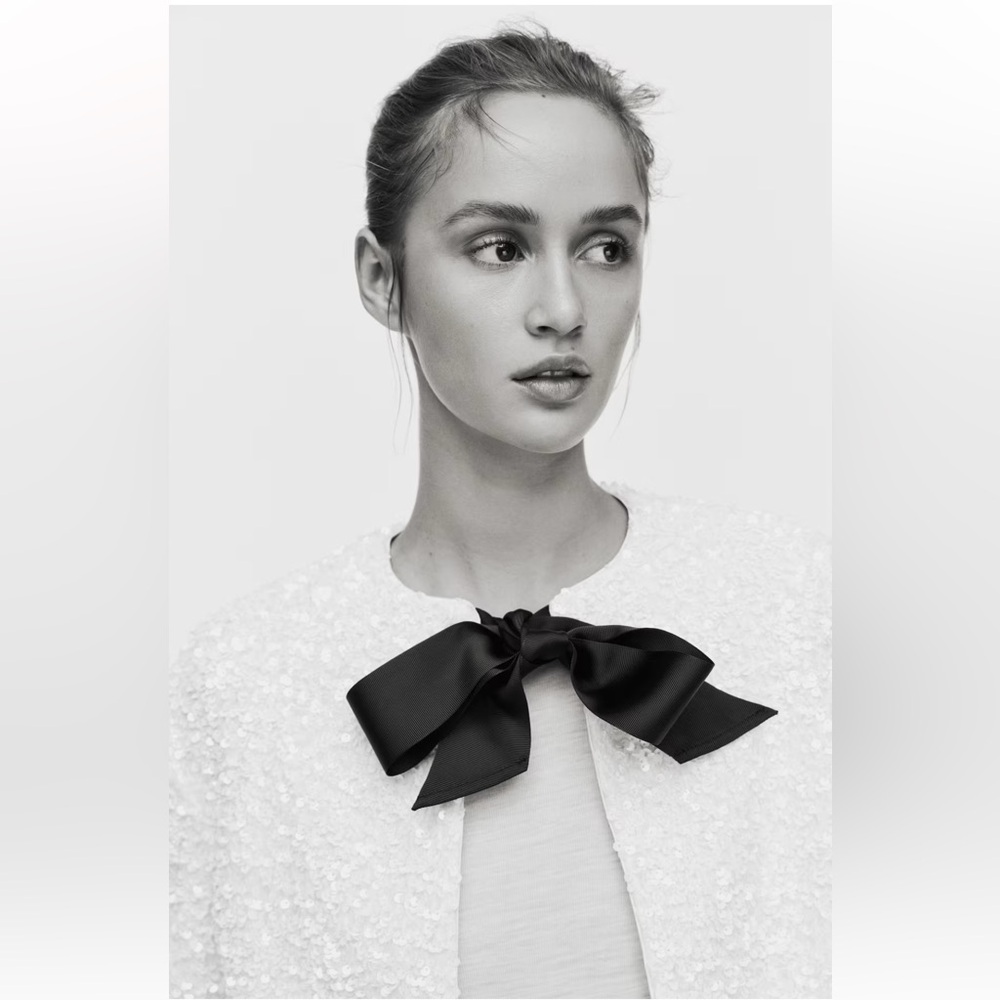 New H&M Bow- Detail Sequin Jacket - Picture 2 of 6